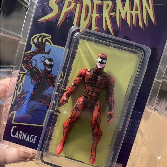 Marvel Invincible Loot Crate Box - Picture 5 of 6